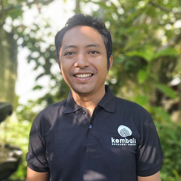 Nyoman Saputra